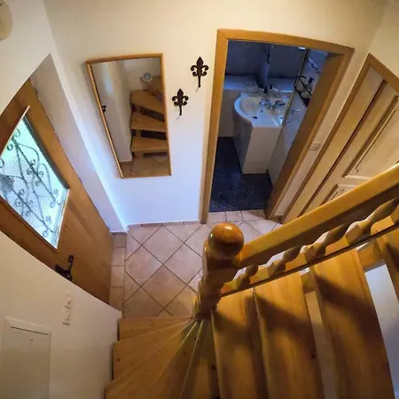 Apartman Hisa Med Brezami